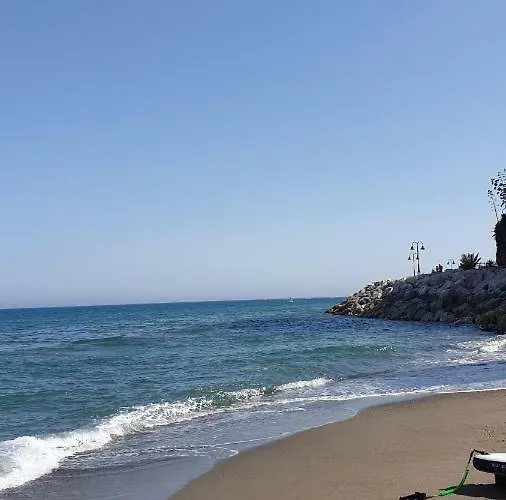 Rocachica 103 Bajondillo Апартаменты *